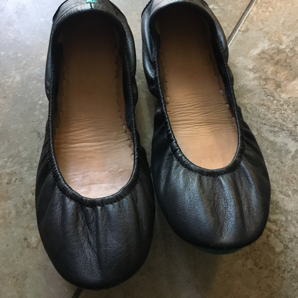 Matte Black Tieks size 8